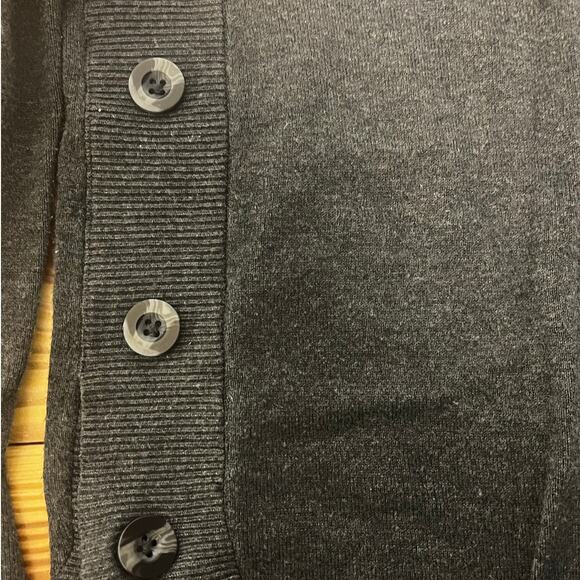 LETY & ME Lightweight Side Button Charcoal Gray Sweater/Shirt Women's Size S - Picture 3 of 6
